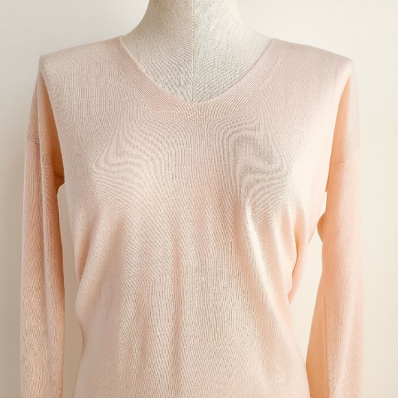 Vimmia Shavasana Reversible Sweater Womens S Light Pink Long Sleeve New w/ Tag - Picture 3 of 8